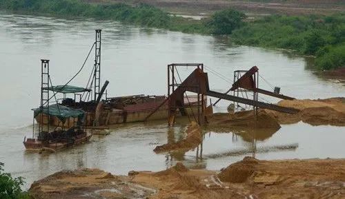 杜絕非法采砂，機(jī)制砂生產(chǎn)才是長久之道！